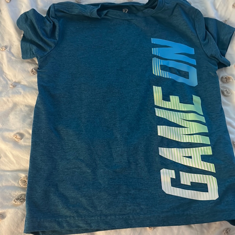 Boy Size 6-7 Tshirt